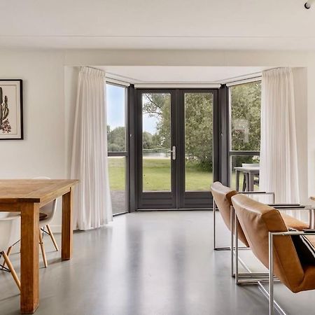 Vakantiehuis Aan Het Water -Incl Laadpaal- Ewijk Bagian luar foto