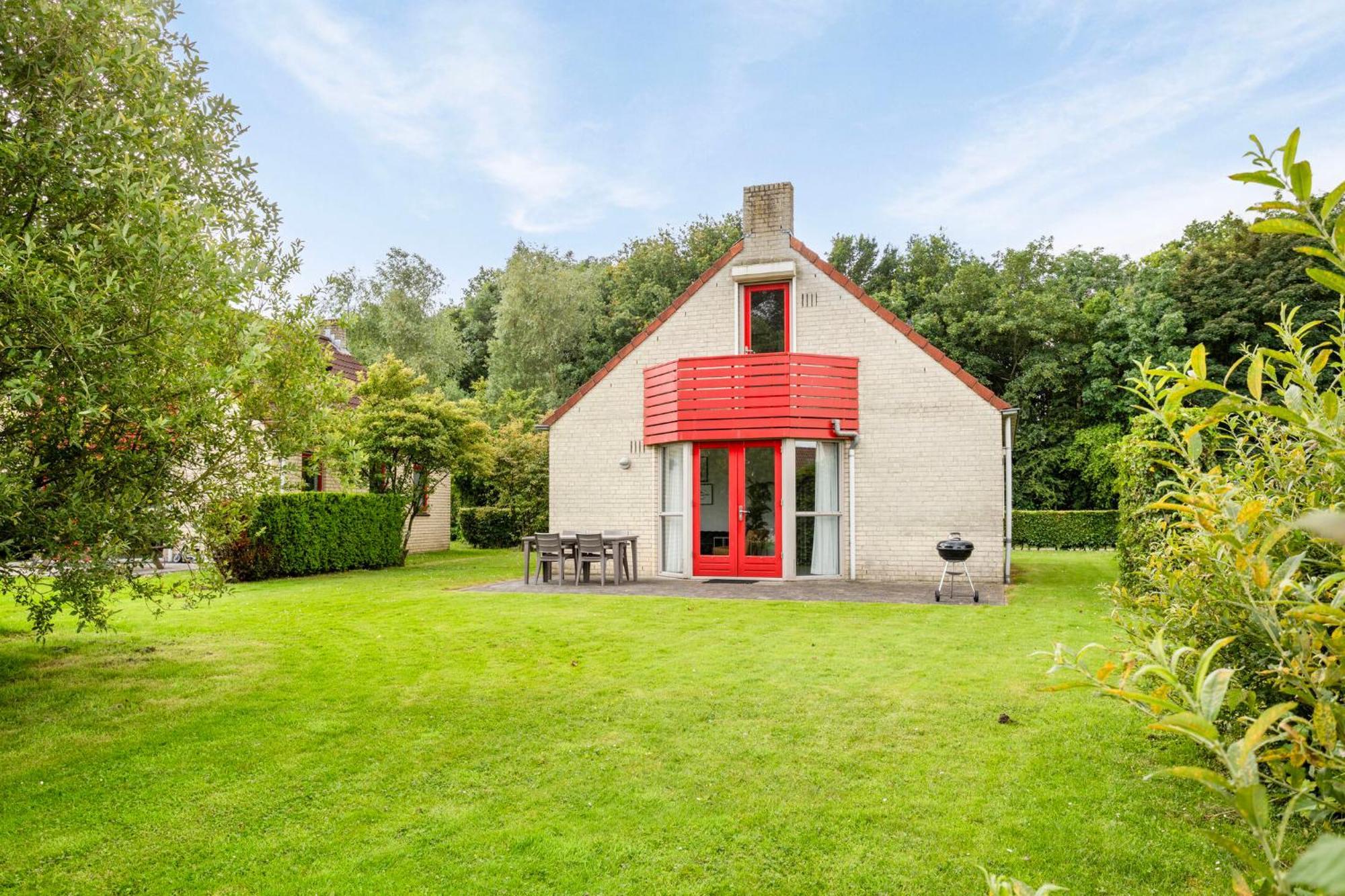 Vakantiehuis Aan Het Water -Incl Laadpaal- Ewijk Bagian luar foto