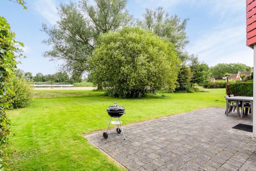 Vakantiehuis Aan Het Water -Incl Laadpaal- Ewijk Bagian luar foto