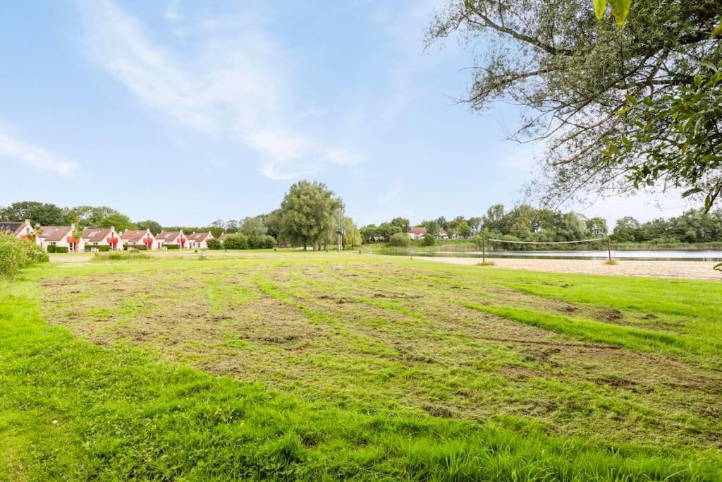 Vakantiehuis Aan Het Water -Incl Laadpaal- Ewijk Bagian luar foto